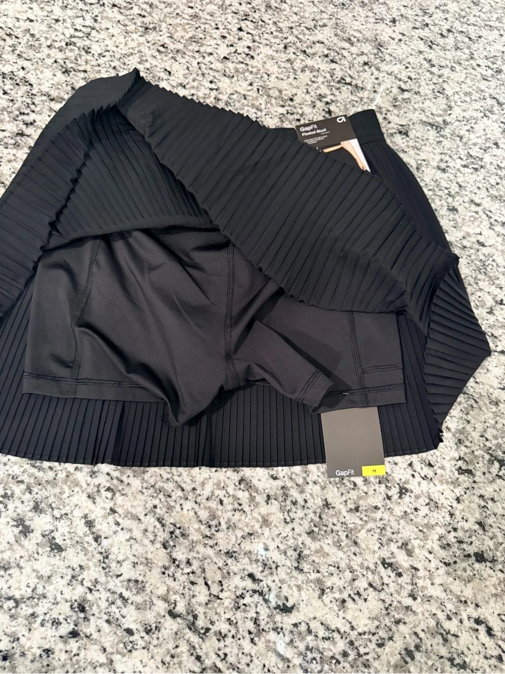 GAP Black Pleated Skorter Skirt size M, NWT - Picture 3 of 5